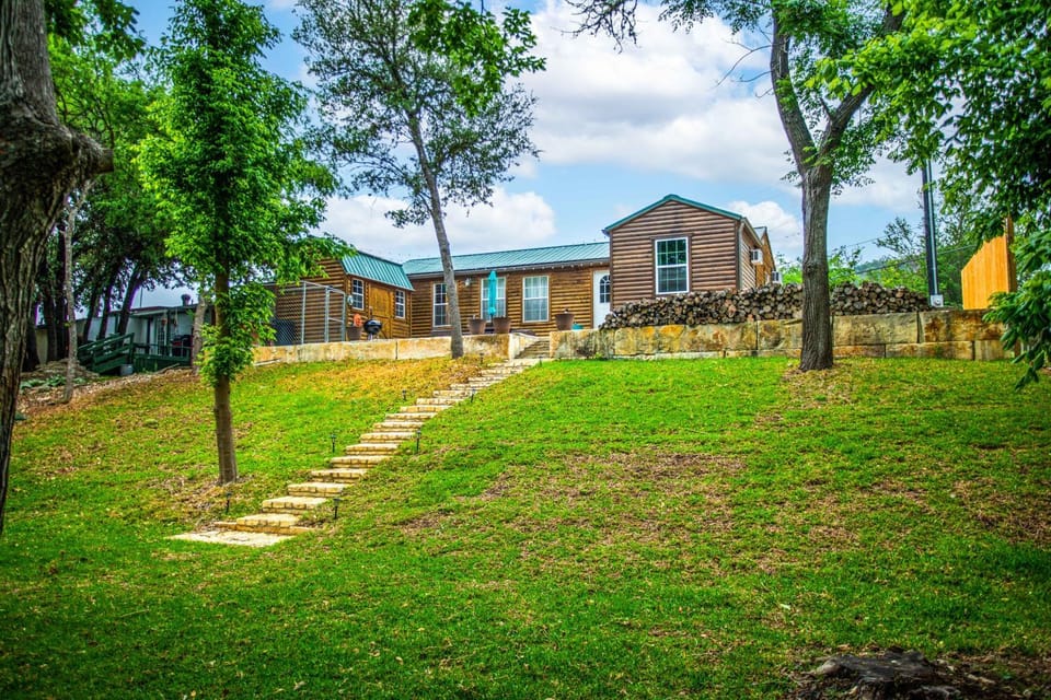 Slowpoke Cabin on Turtle Creek Cabin in Rio Grande