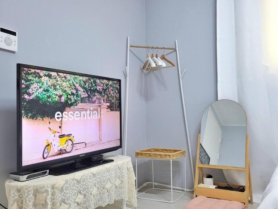 TV and multimedia, Bedroom