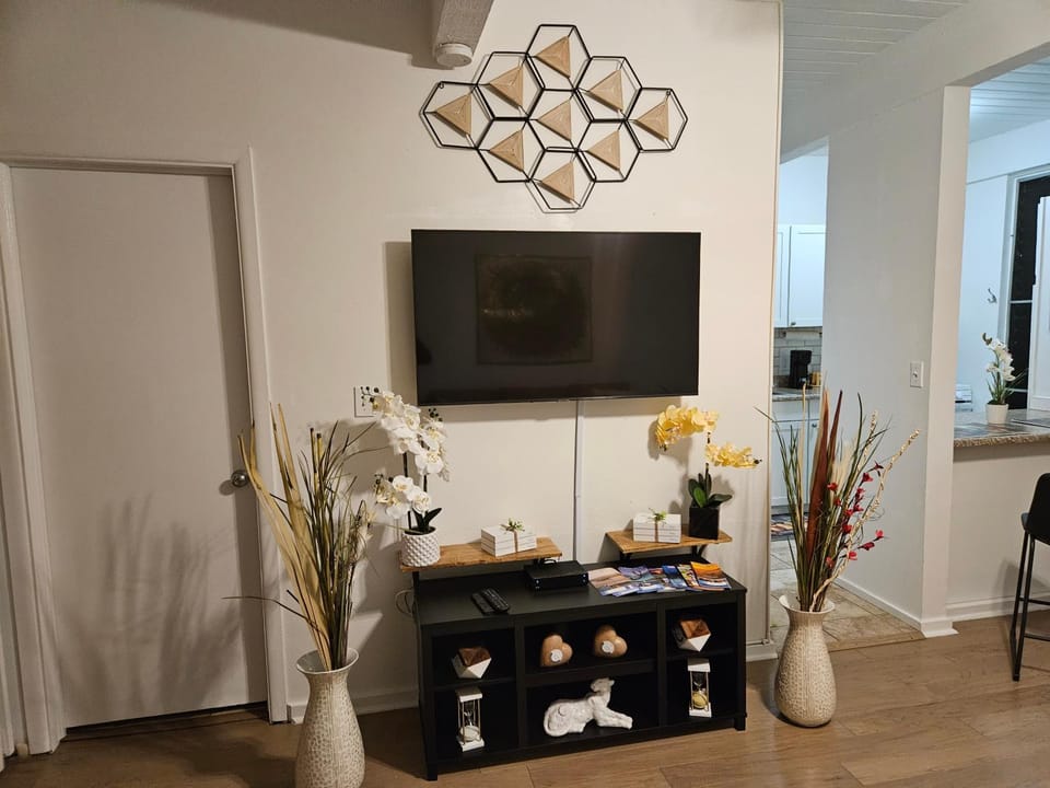 Kona Mansions Apartment in Holualoa