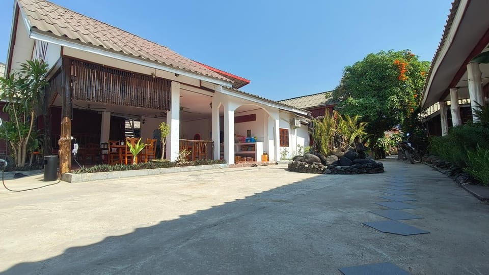 Property building, Day