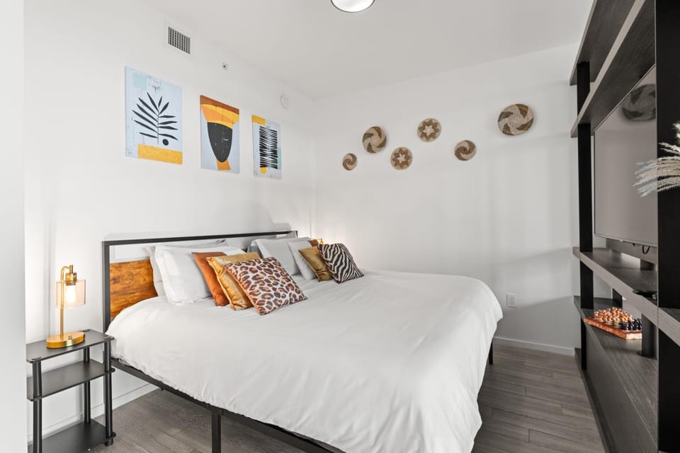 Bed, Bedroom