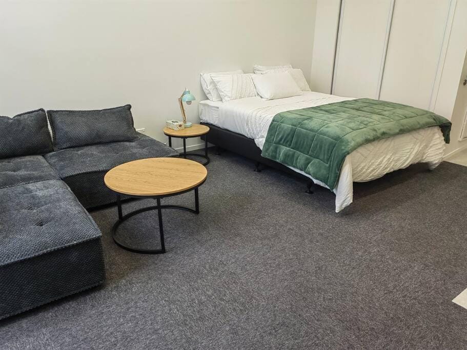 Nestle Brand-new Unit in ChCh CDB Apartment in Christchurch