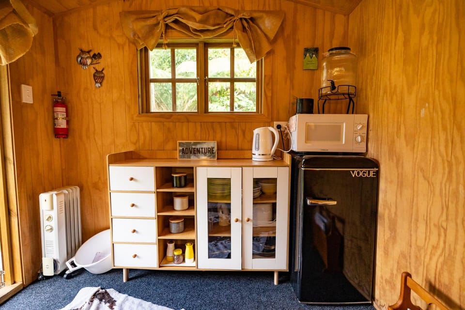 Coffee/tea facilities, Kitchen or kitchenette