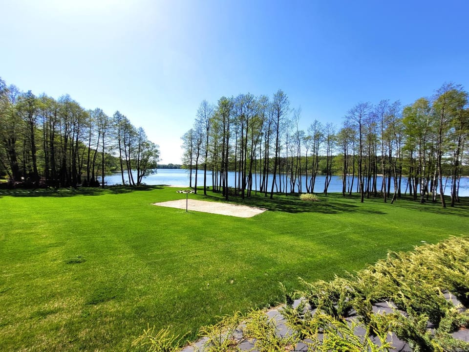 Nearby landmark, Garden, Lake view