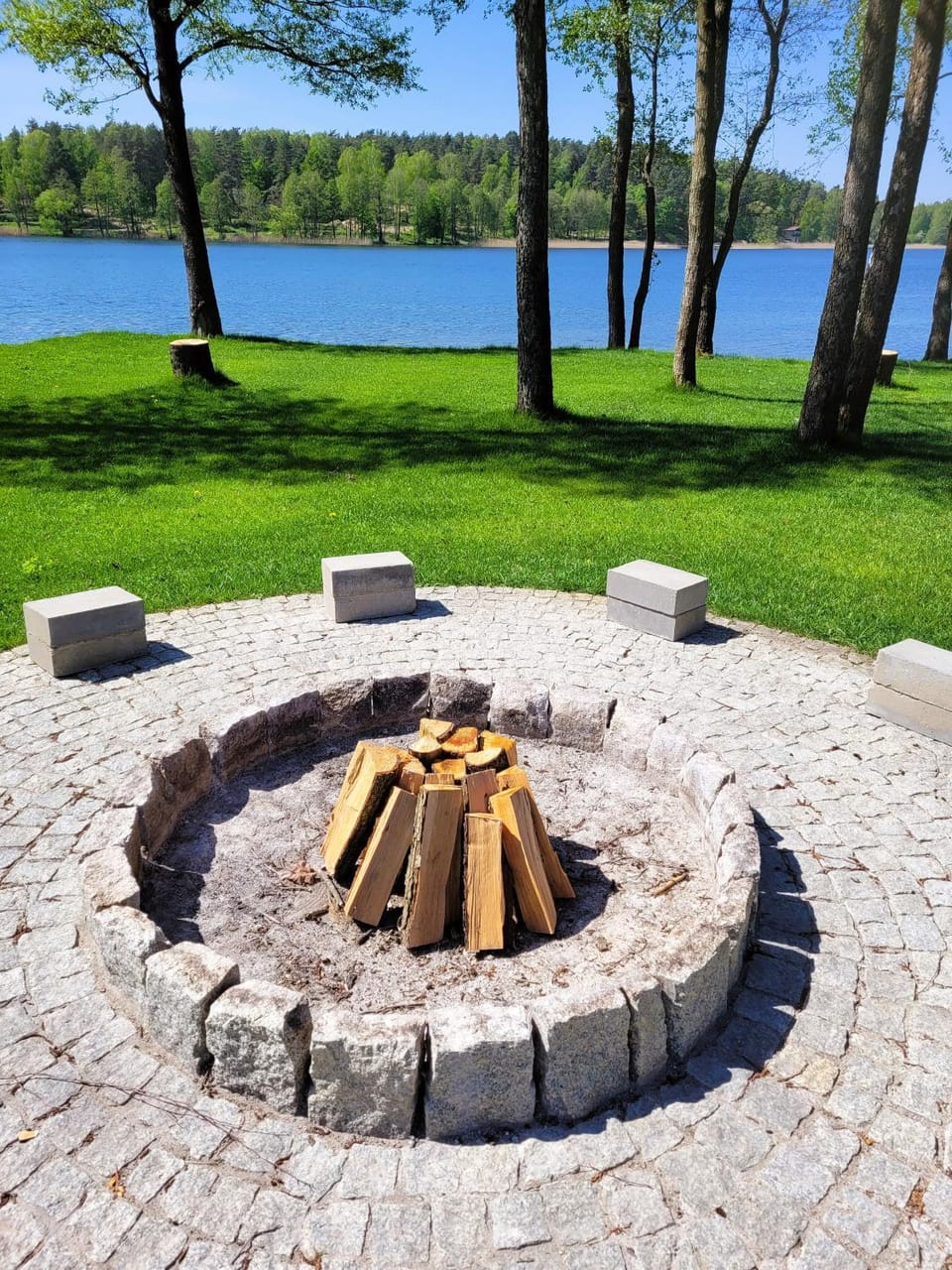 Nearby landmark, Lake view