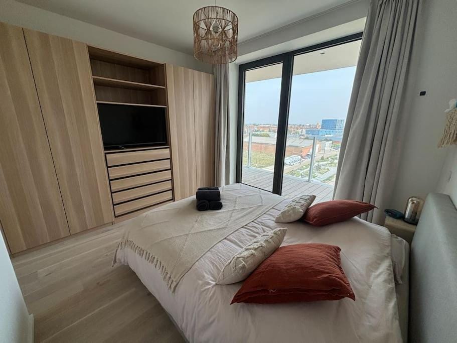 Enjoy the Belgian coast with indoor heated swimmingpool and fitness Apartment in Ostend