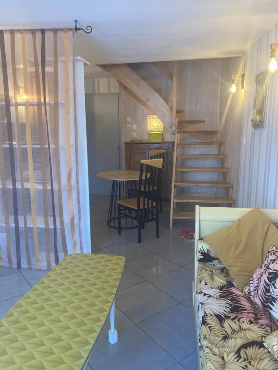 Doupassage Bed and Breakfast in Jura