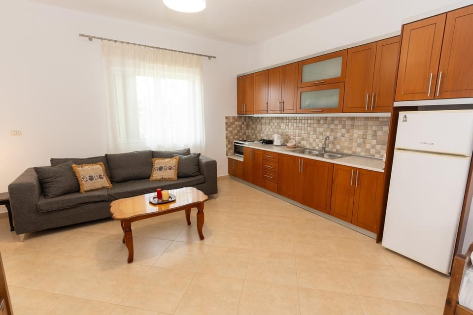 Kitchen or kitchenette, pet friendly