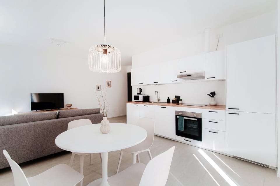 Kitchen or kitchenette, Seating area