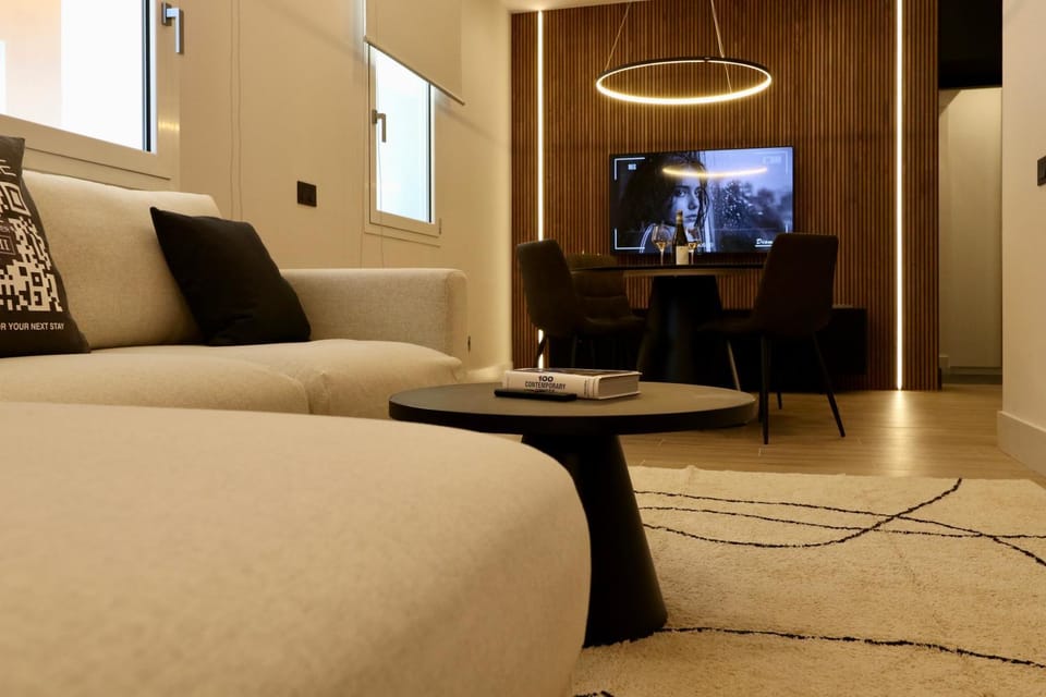 TV and multimedia, Living room, Photo of the whole room, Seating area