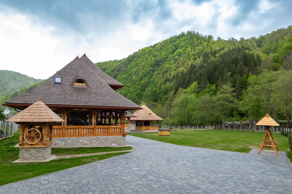 Valea Legendelor Nature lodge in Romania