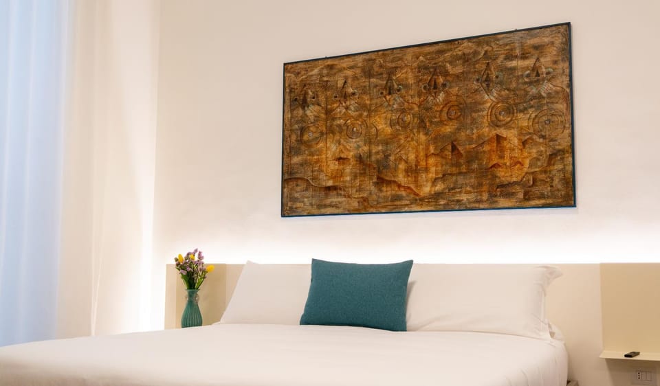 Bed, Photo of the whole room, Decorative detail, Bedroom