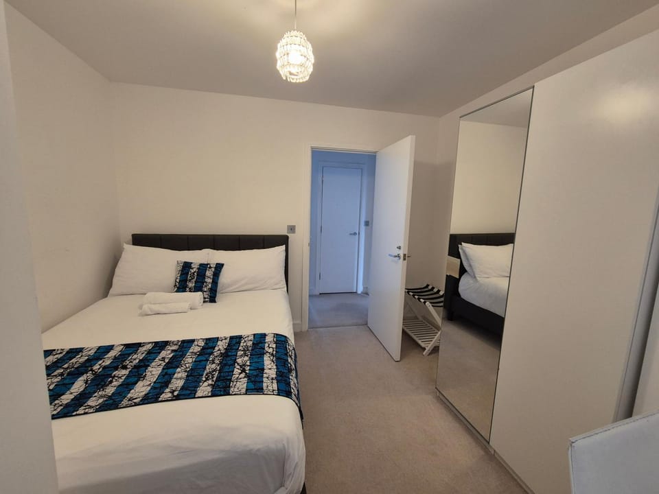 Double Room in a shared 4 bedroom family home in Broomfield Vacation rental in Chelmsford