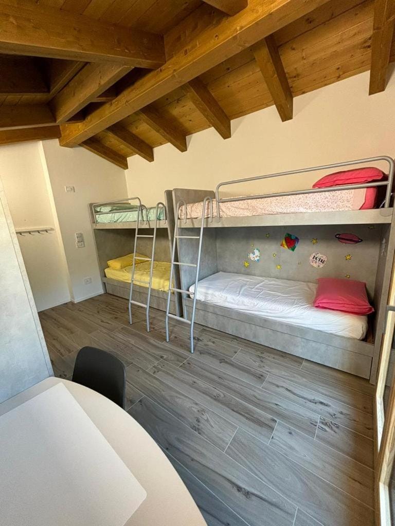 bunk bed