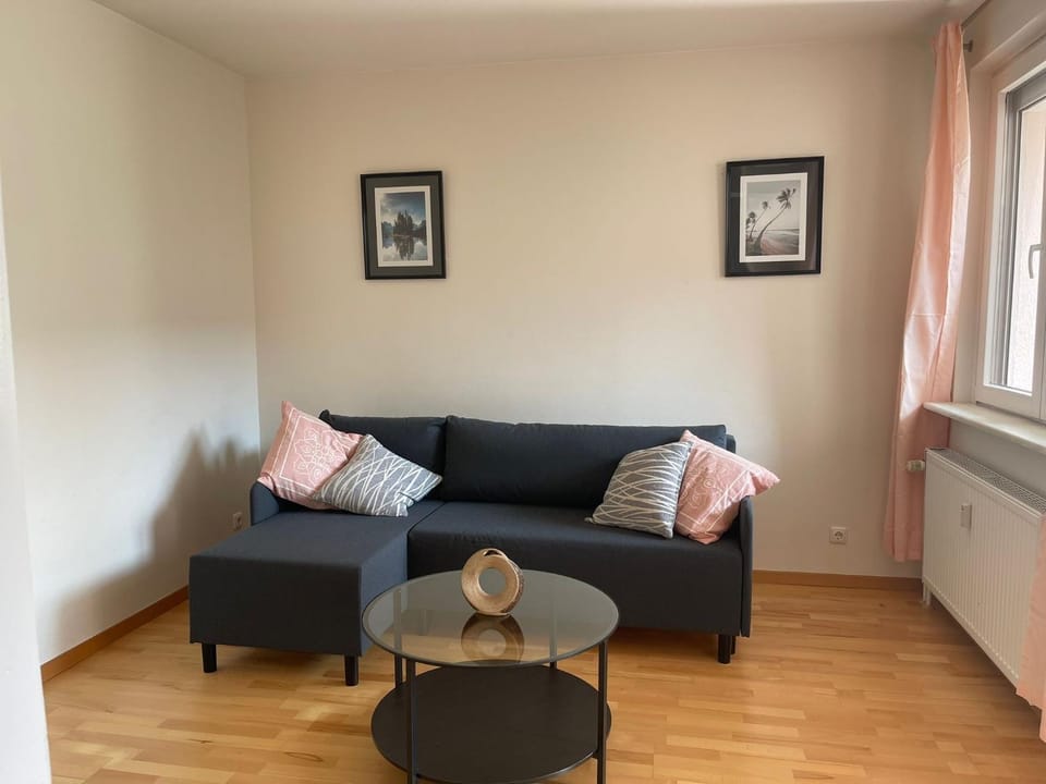 Communal lounge/ TV room, TV and multimedia, Living room