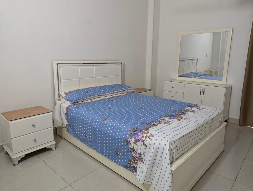 Bedroom, air conditioner