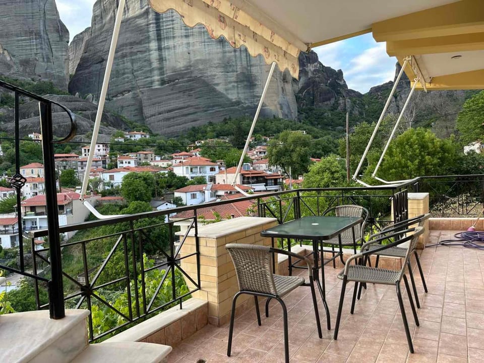 Day, Natural landscape, View (from property/room), Balcony/Terrace, Mountain view
