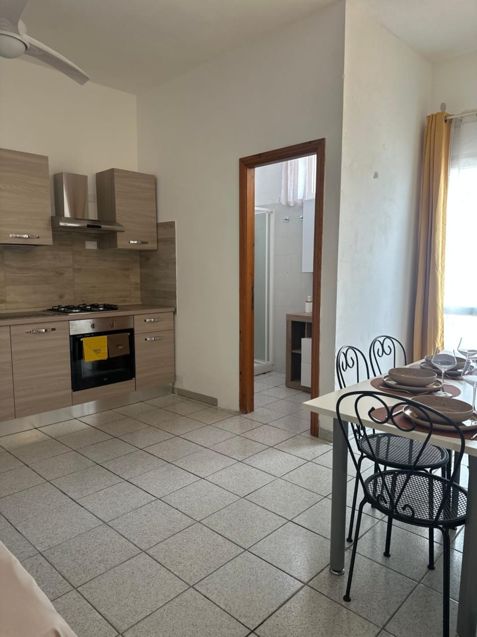 Veranda Privata e BBQ -Comfort Moderno per 4 La Caletta Apartment in Sardinia