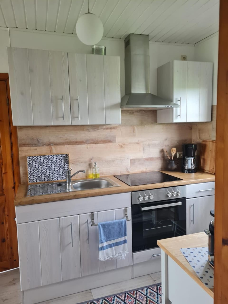 Kitchen or kitchenette, toaster