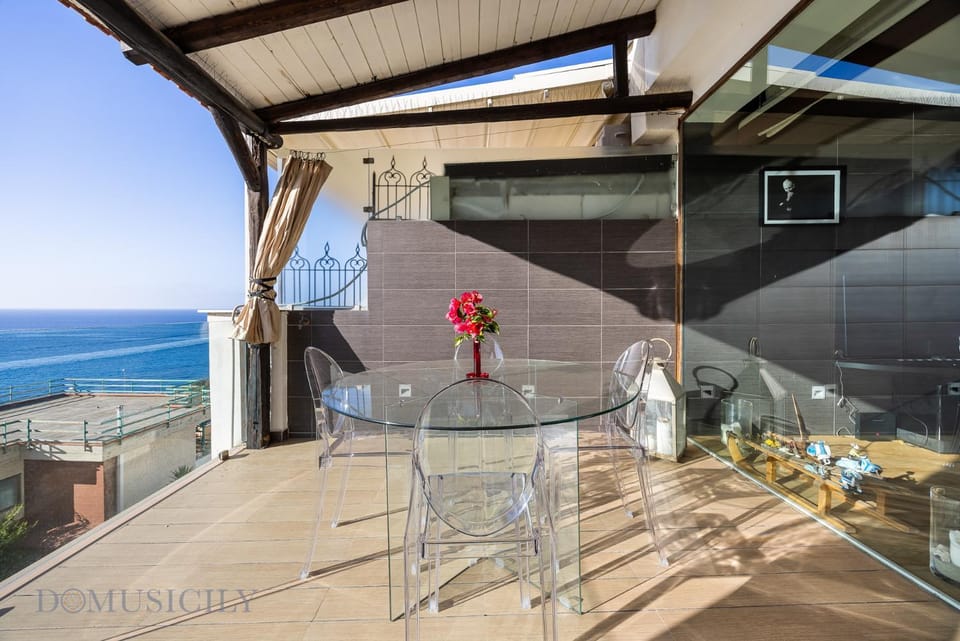 Villa Maurino by DomuSicily Apartment hotel in Palermo
