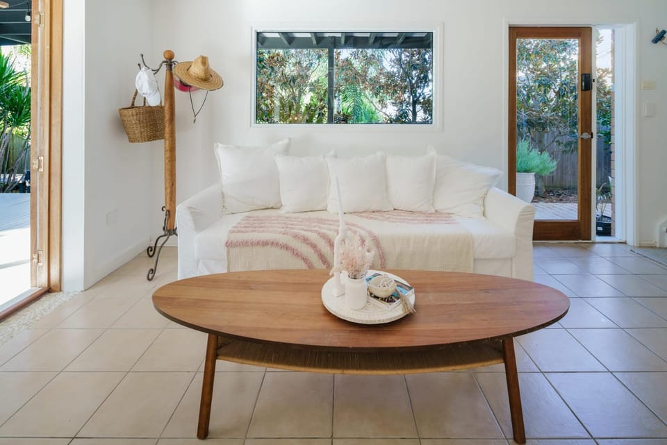 Patio, Living room, Seating area, towels