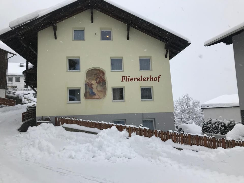 Property building, Winter
