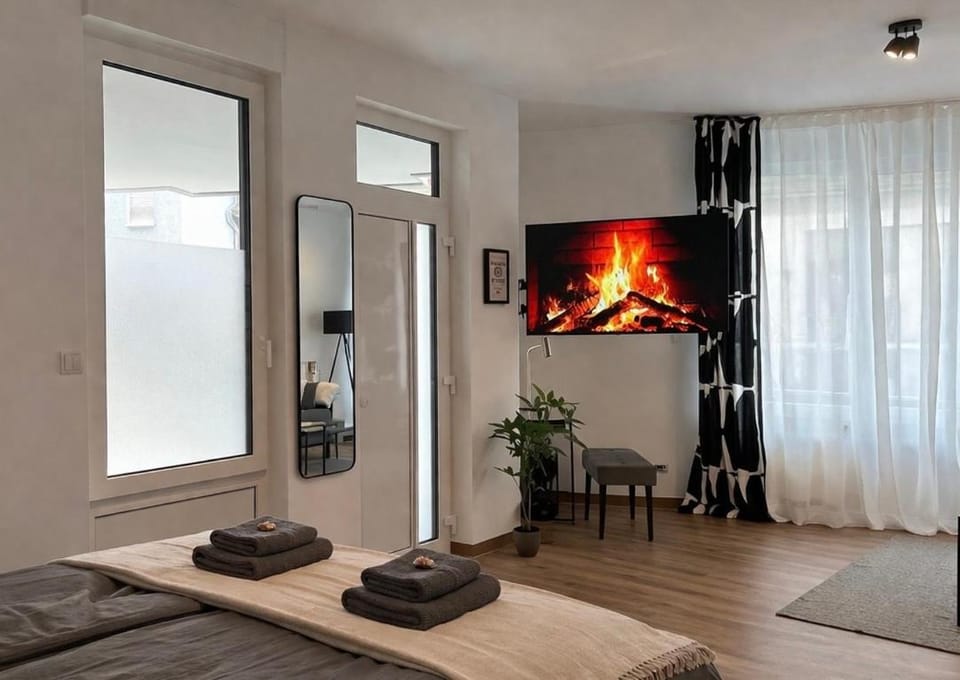 TV and multimedia, Bedroom