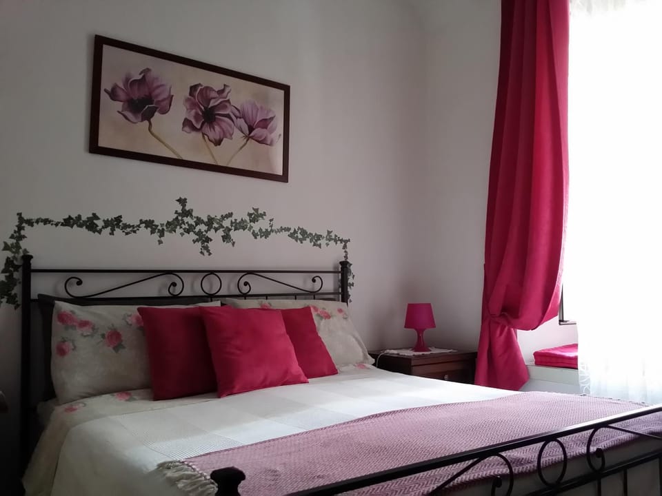Decorative detail, Bedroom