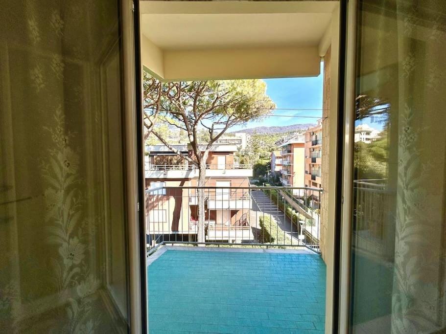 Cavi Arenelle Due Terrazzi Vista Mare Apartment in Lavagna