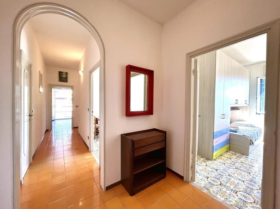 Cavi Arenelle Due Terrazzi Vista Mare Apartment in Lavagna