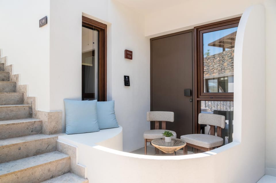 Patio, Seating area, Bedroom, Pool view, Pool view, towels