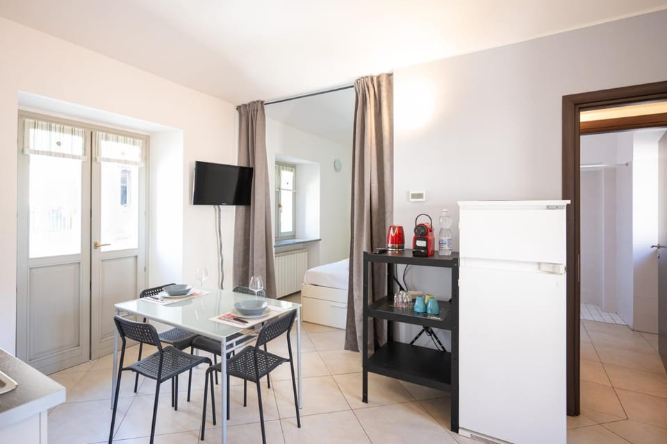 TV and multimedia, Kitchen or kitchenette, Dining area