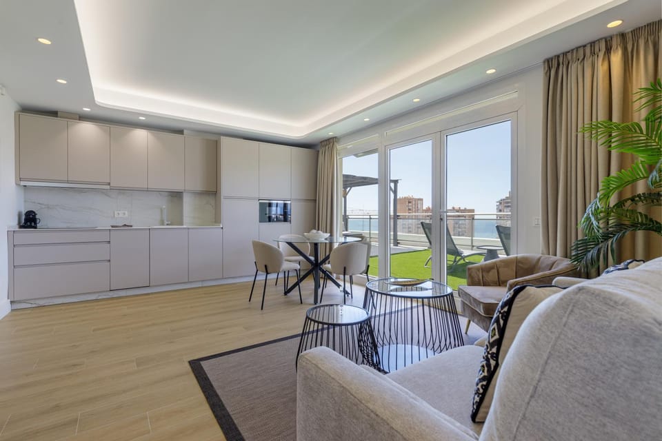 Kitchen or kitchenette, Living room, Seating area