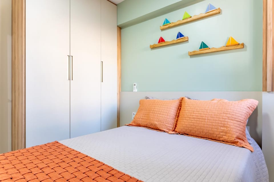 Bed, Photo of the whole room, Bedroom, wardrobe