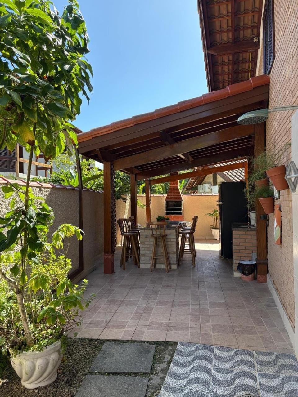 BBQ facilities, Garden, Dining area