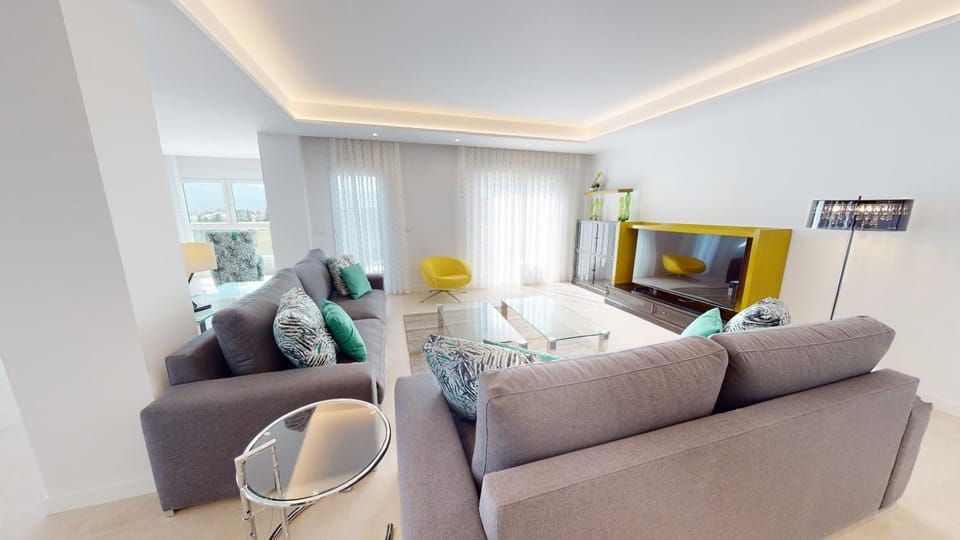 Communal lounge/ TV room, Living room