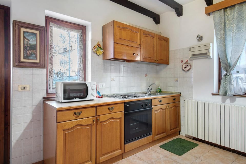 Bathroom, Living room