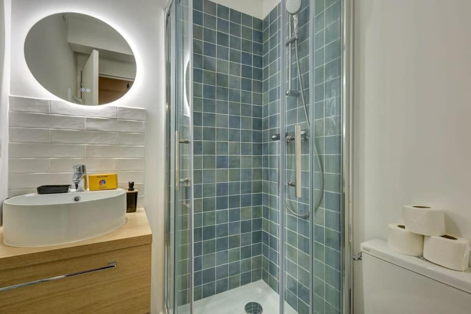 Gare Austerlitz Renovated & comfortable 8 guests Apartment in Paris