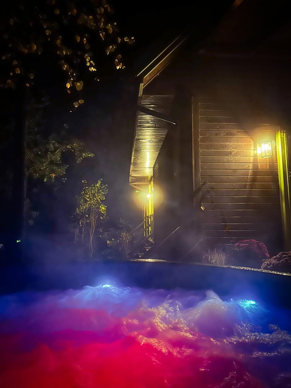 Property building, Hot Tub