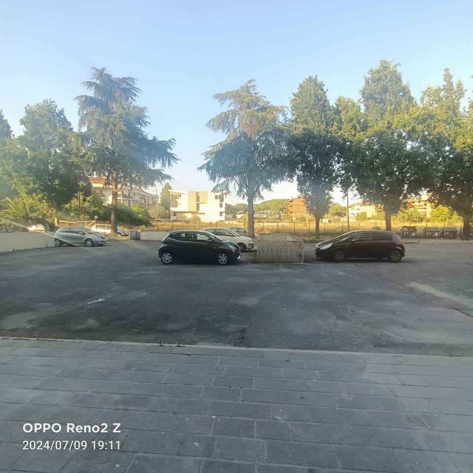 Balcony/Terrace, Parking