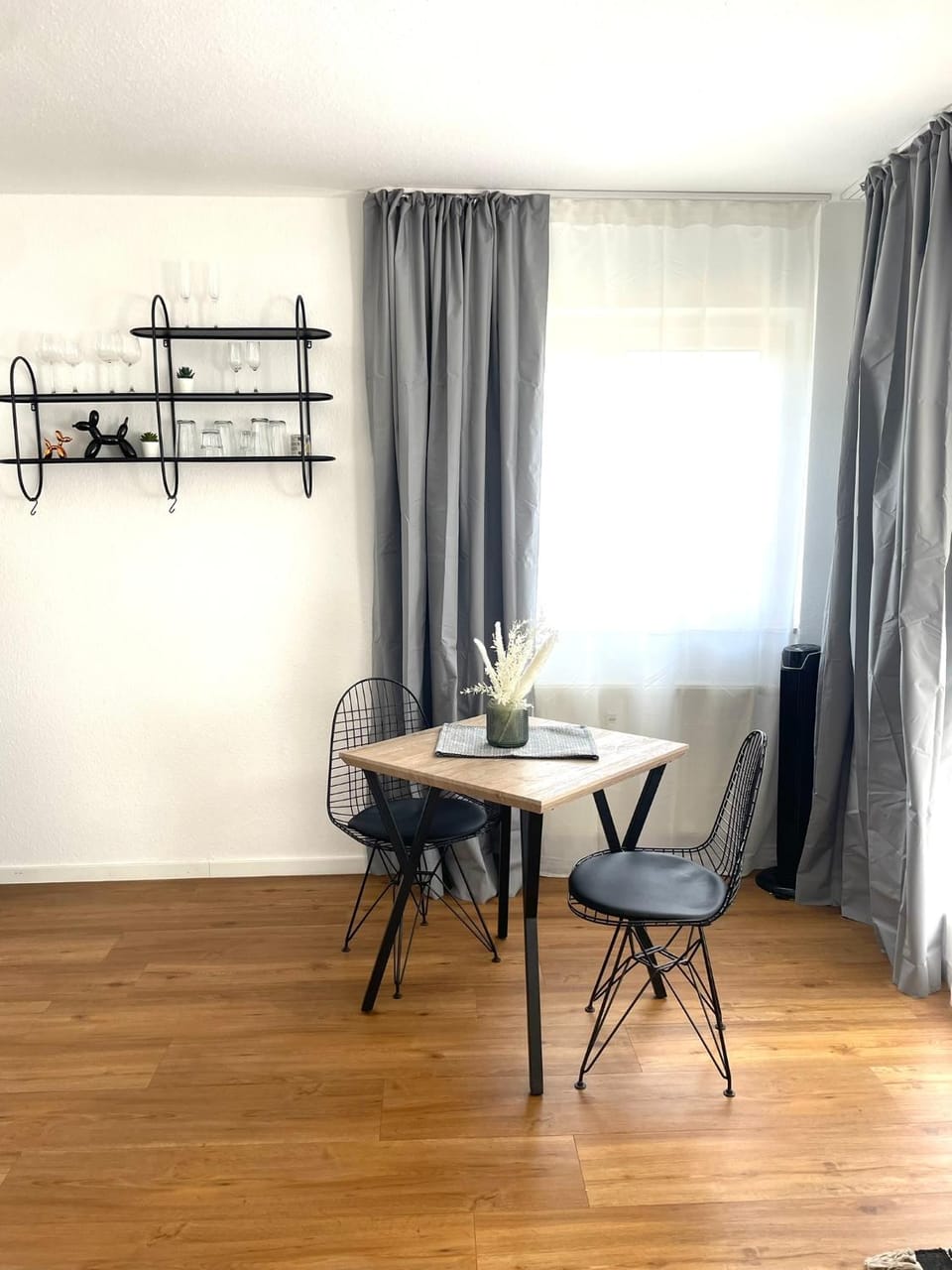 Studio 76 - Apartment zentrale Lage ganze Wohnung Apartment in Friedrichshafen