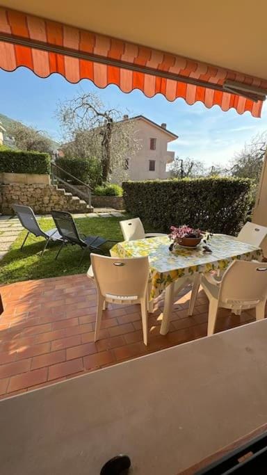 Day, Garden, Garden, View (from property/room), Balcony/Terrace, Seating area, Dining area