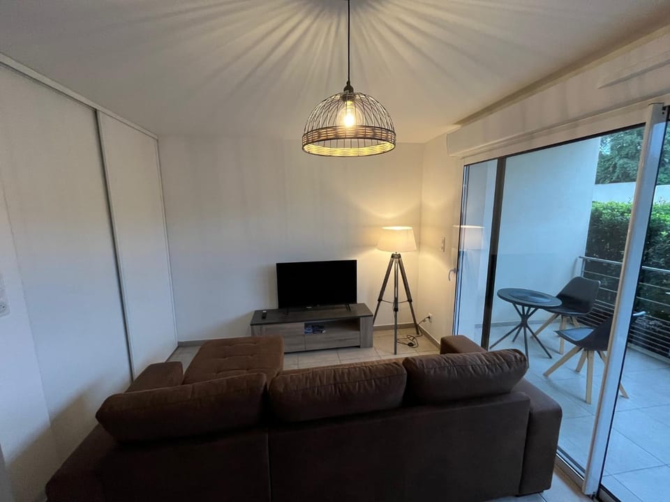 STUDIO CHARMANT à 10 MIN DES PLAGES Apartment in Corsica