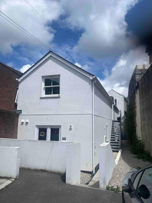 Truro City Escape (self contained apartment) Apartment in Truro
