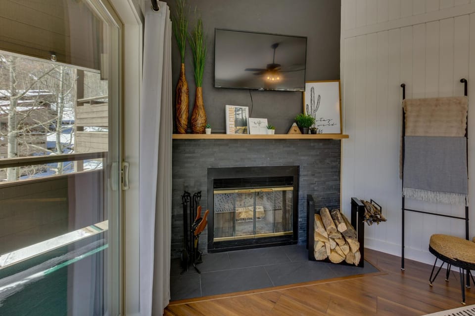 Cozy La Veta Condo: Walk to Cuchara Mountain Park! House in Colorado