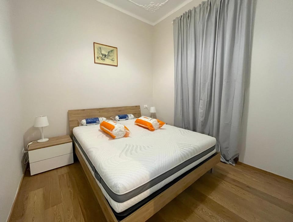 Casa Centro Foce con posto auto Apartment in Genoa