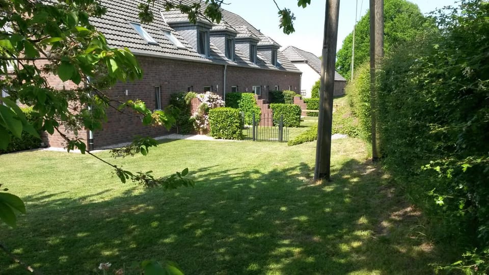 Garden, Garden view