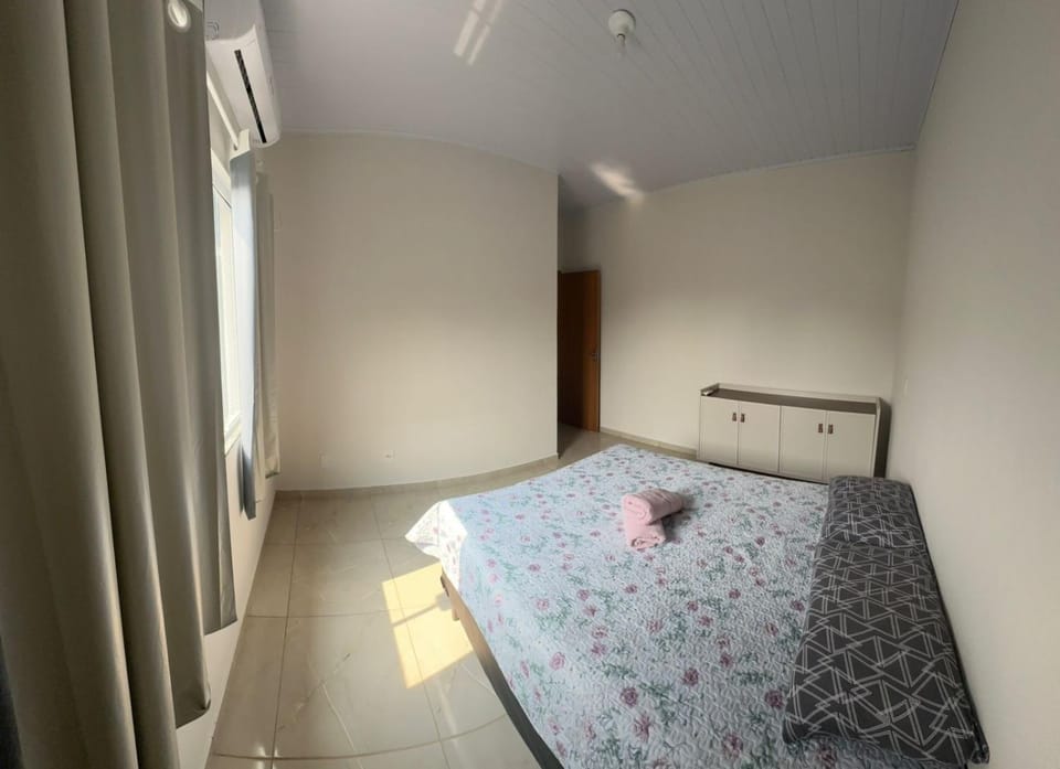 Bedroom, locker, air conditioner