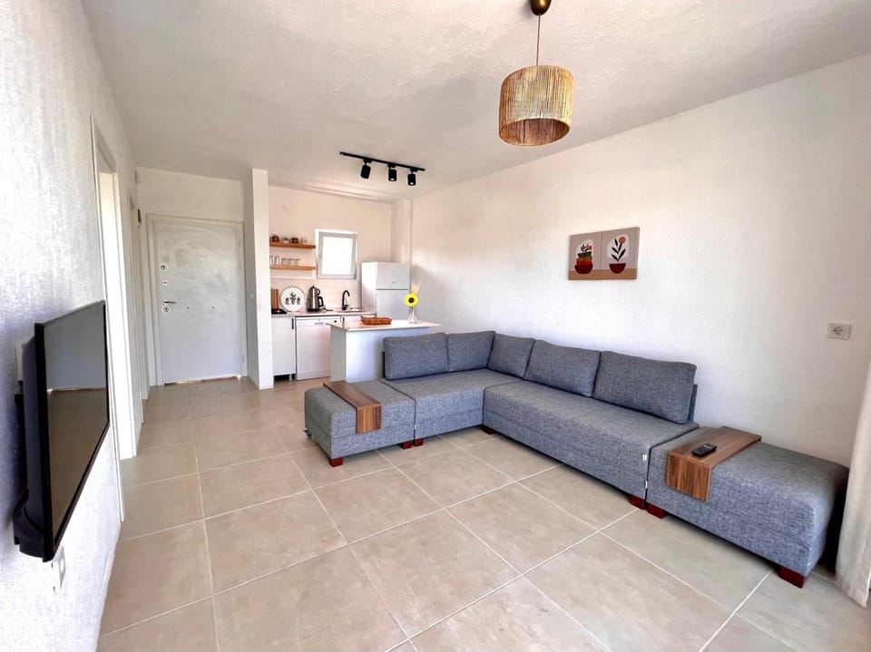 TV and multimedia, Kitchen or kitchenette, Living room