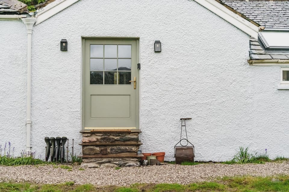 Property building, Day, Garden